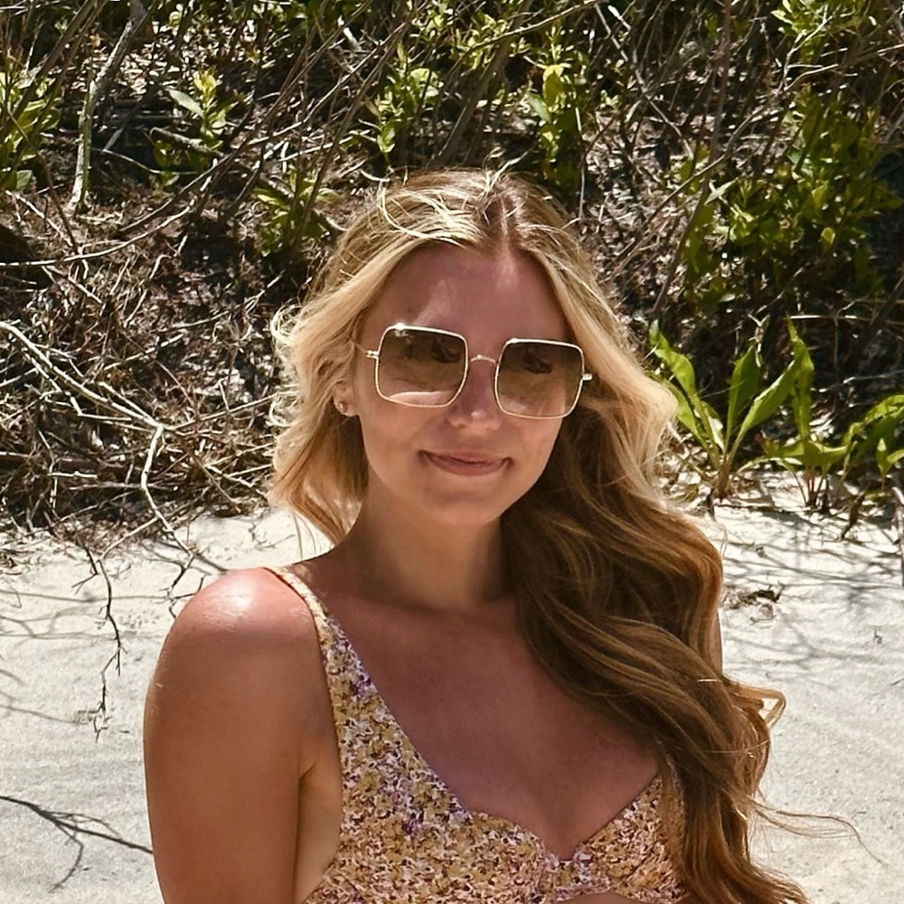 Ray-Ban Gold Frame Sunglasses with Brown Gradient Lenses - Picture 6 of 8